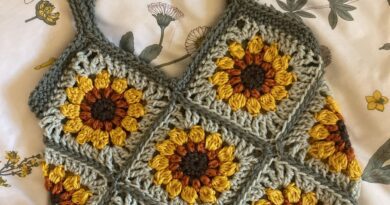 Sunflower granny square bag